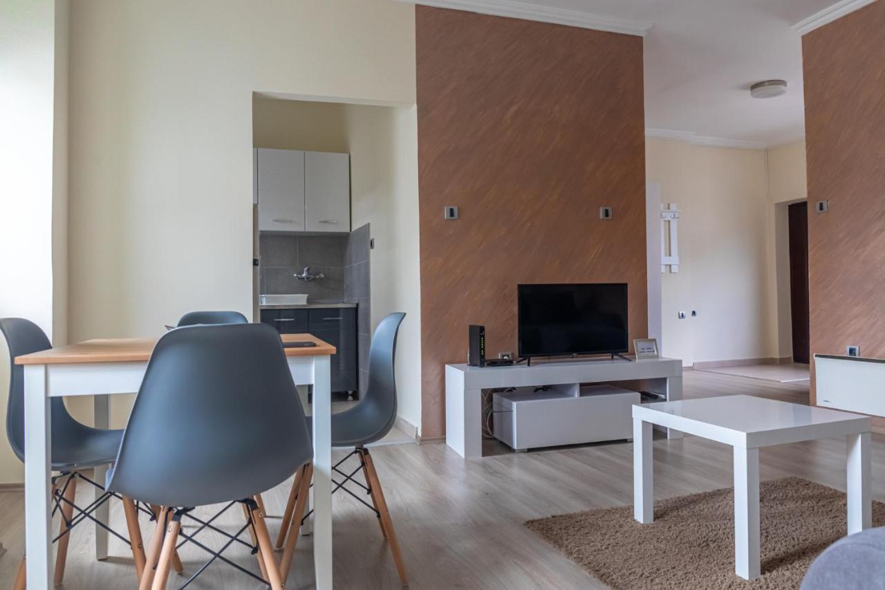 Dixy Apartman Belgrado Exterior foto
